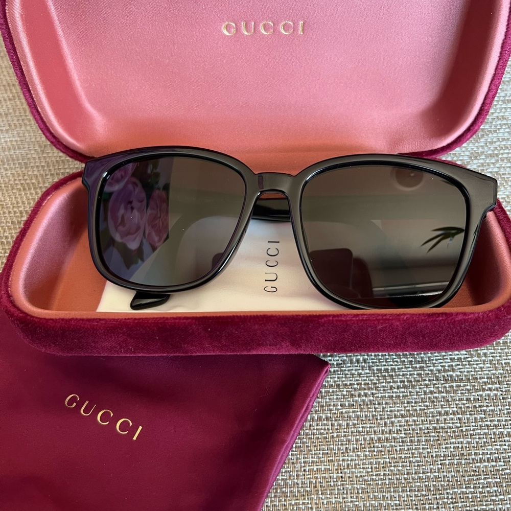 Men/ Women Gucci Glasses GG0637SK